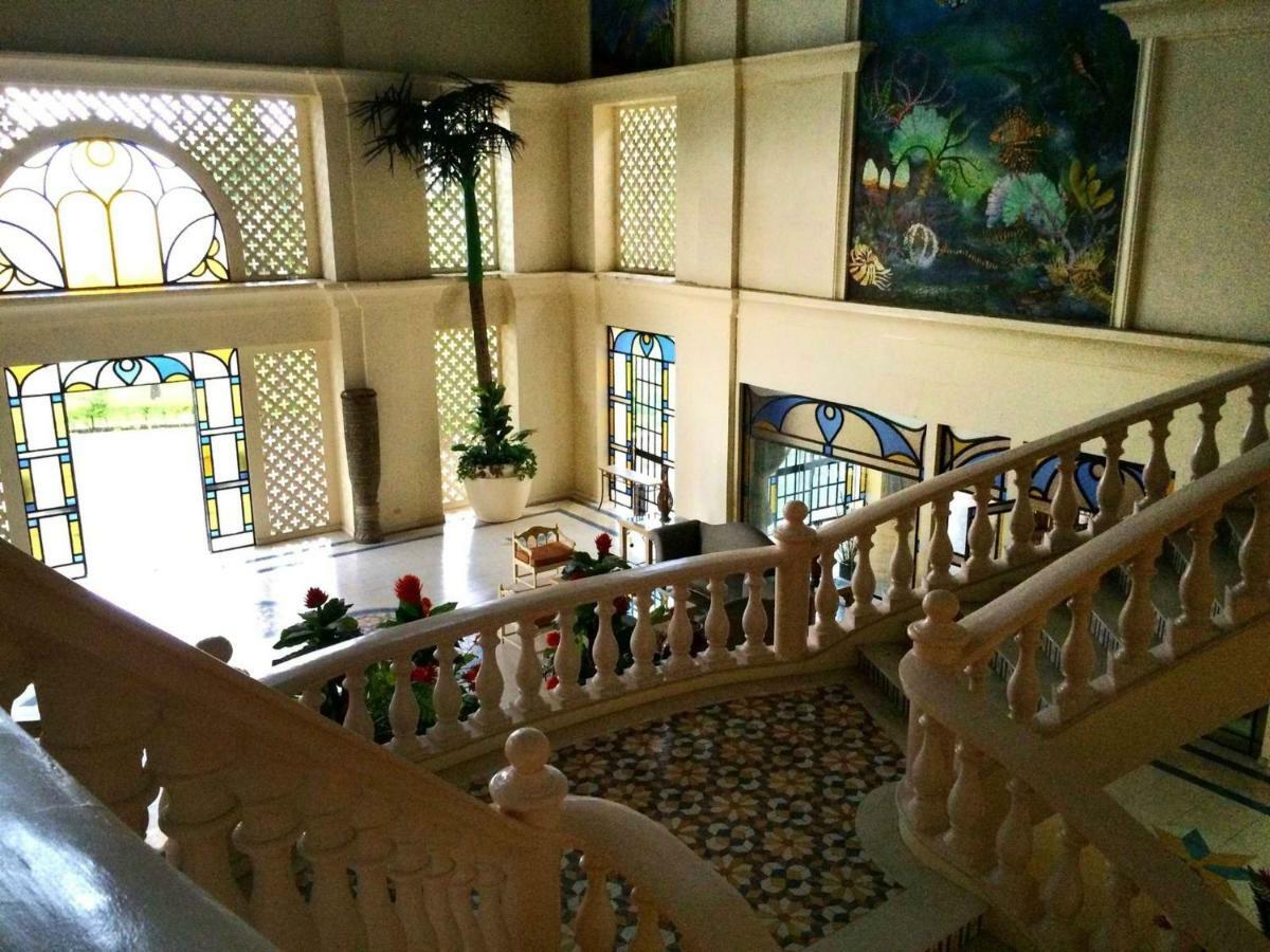 Club Morocco Resort And Country Club Субик Экстерьер фото